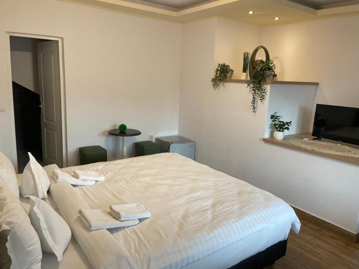 Panna Gusto Otel Cîmpeni Dış mekan fotoğraf