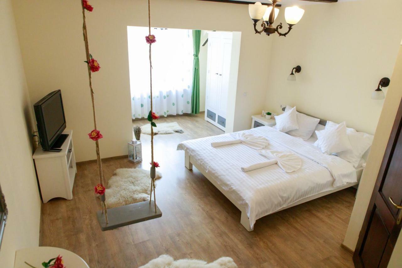 Panna Gusto Otel Cîmpeni Dış mekan fotoğraf